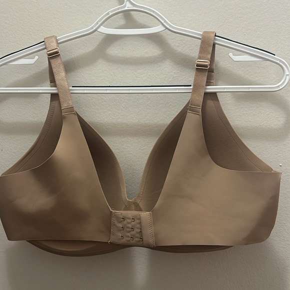 Soma Vanishing Wireless Bra - Picture 5 of 6